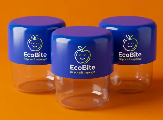 Три ланч-бокса EcoBite с синими крышками и прозрачными чашами на оранжевом фоне