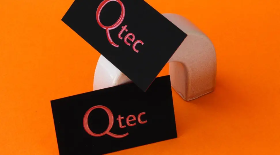 Визитки с отделкой 3D лаком - картинка 2