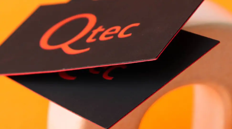 Визитки с отделкой 3D лаком - картинка 3